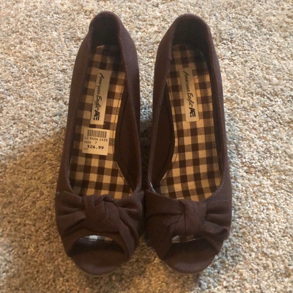 Tie knot wedges